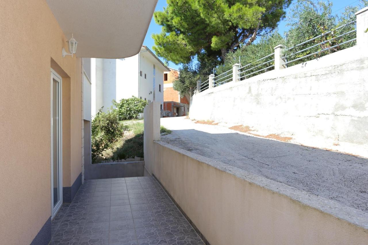 Apartments With A Parking Space Stanici, Omis - 17894 Екстер'єр фото