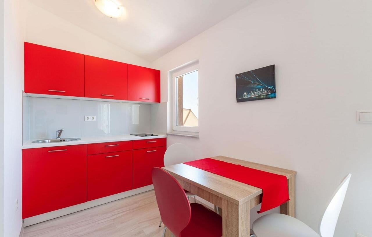 Apartments With A Parking Space Stanici, Omis - 17894 Екстер'єр фото